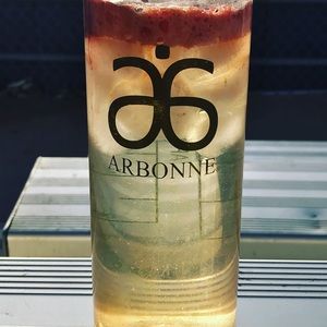 Meet your Posher, Lara